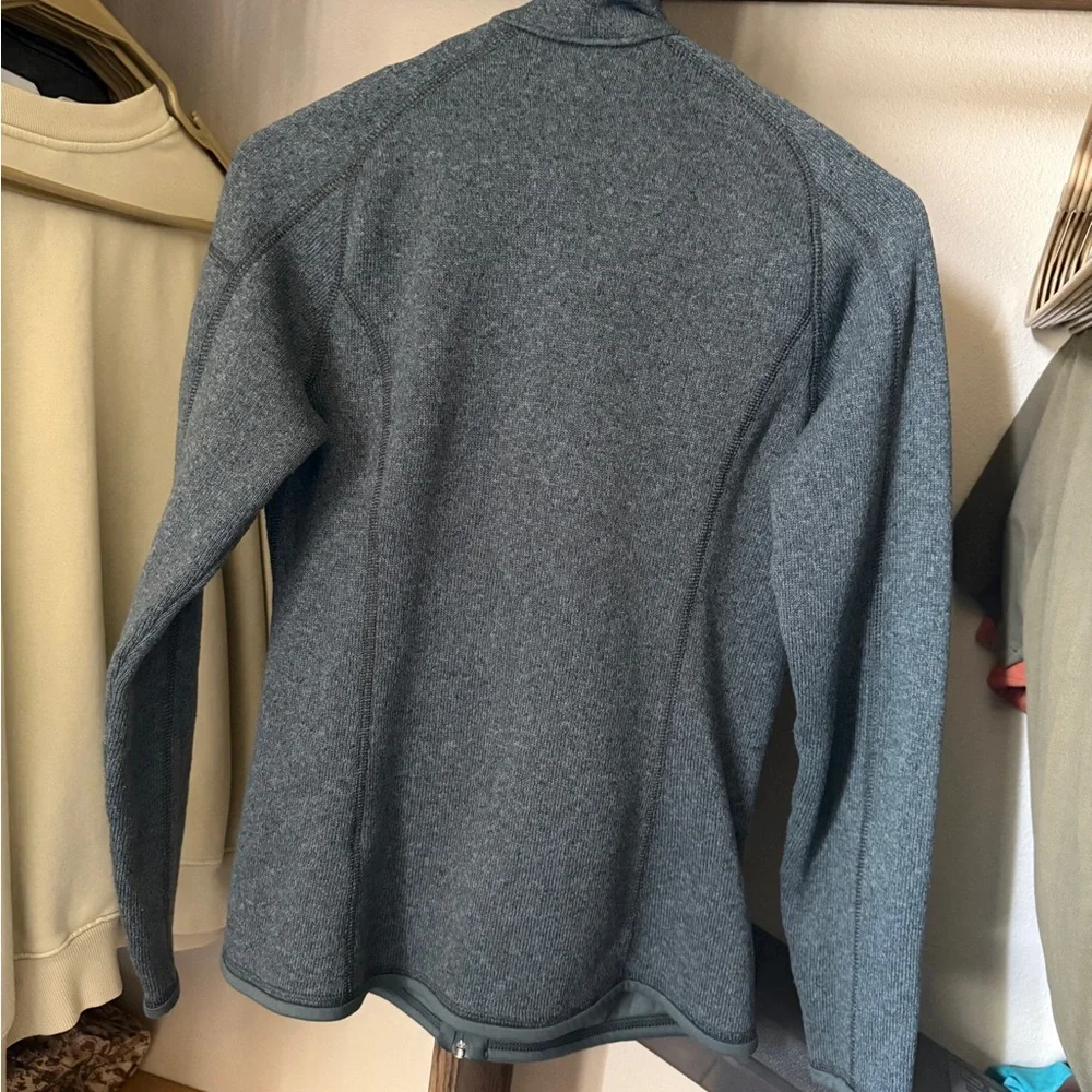 Patagonia zip up